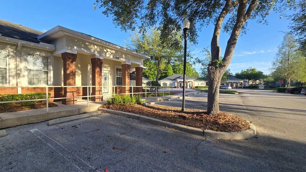 2649 Windguard Cir, Zephyrhills, FL à louer - Photo du bâtiment - Image 3 de 49