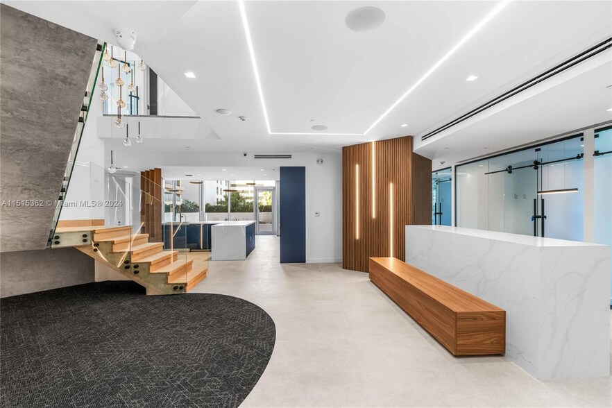 1300 Brickell Bay Dr, Miami, FL à vendre - Photo intérieure - Image 2 de 17