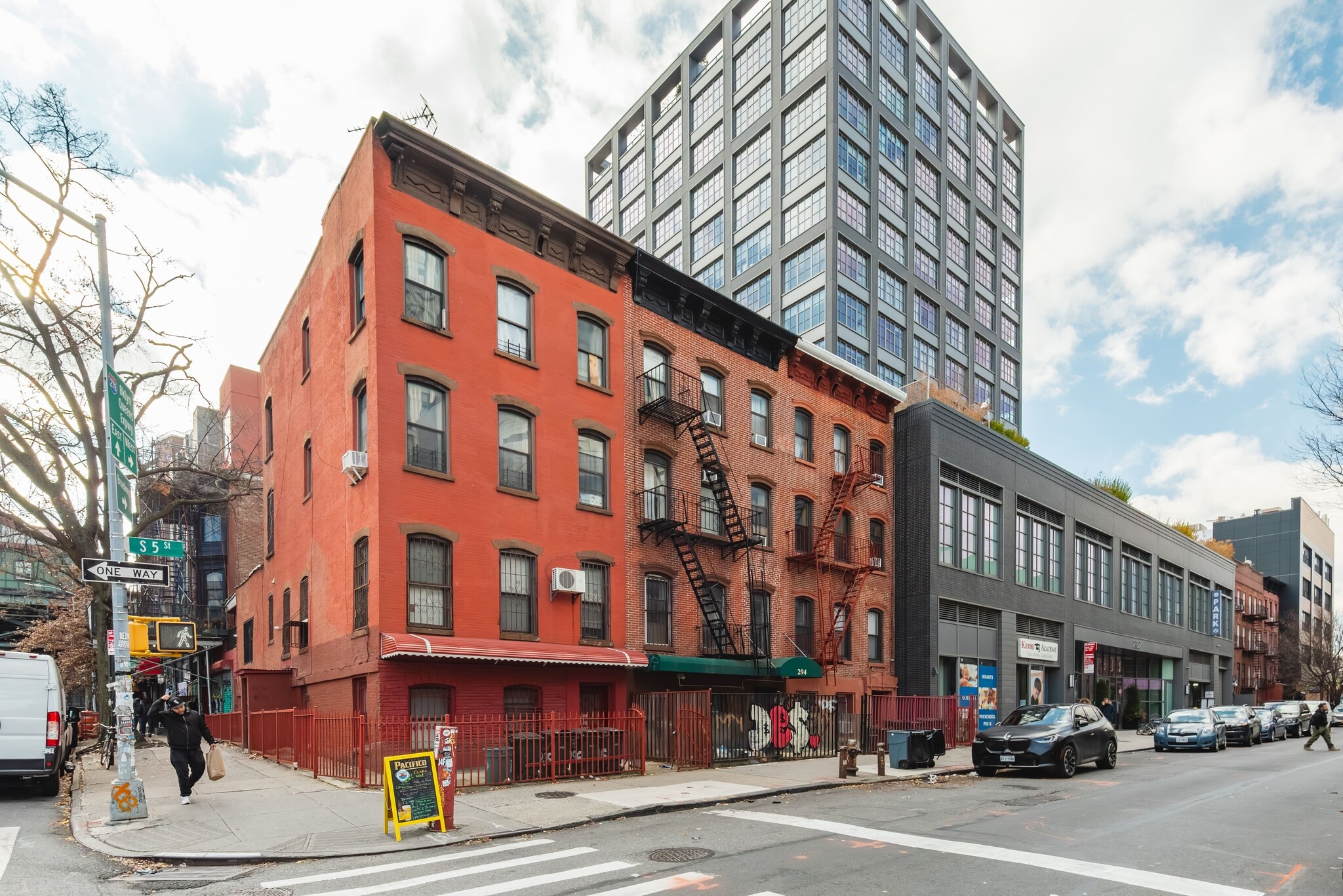 294 S 5th St, Brooklyn, NY for sale Primary Photo- Image 1 of 37