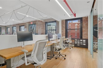 400 W 14th St, New York, NY à louer Photo intérieure- Image 2 de 7