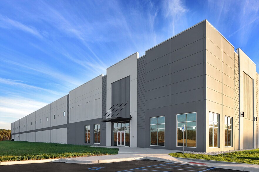 422 Commerce Park Dr, Conway, SC à louer - Photo du bâtiment - Image 3 de 5