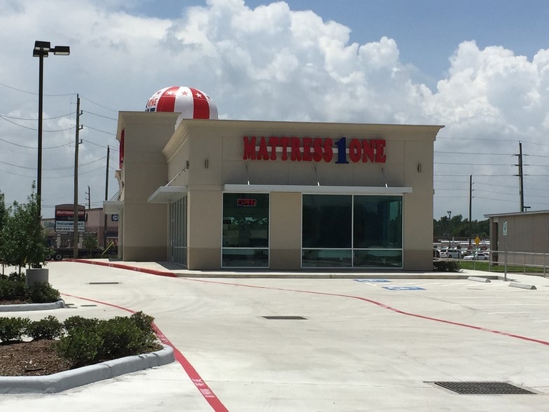 21403 N Freeway, Spring, TX for lease - Building Photo - Image 2 of 3