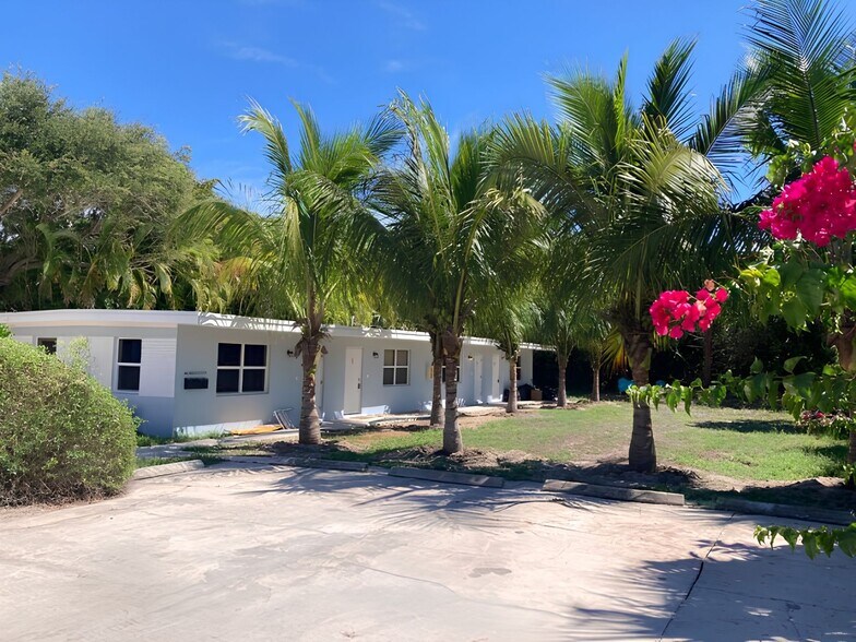 950 Sandpiper Ln, Vero Beach, FL à vendre - Photo du bâtiment - Image 2 de 5