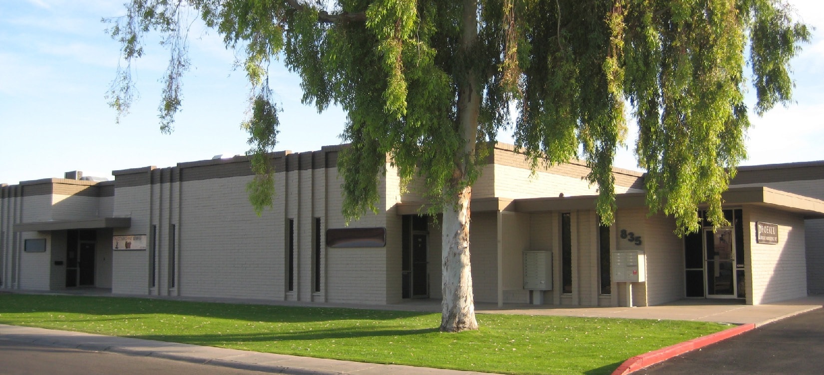 835 W 22nd St, Tempe, AZ for lease Primary Photo- Image 1 of 3