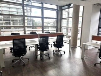 Plus de détails pour Coworking à louer
