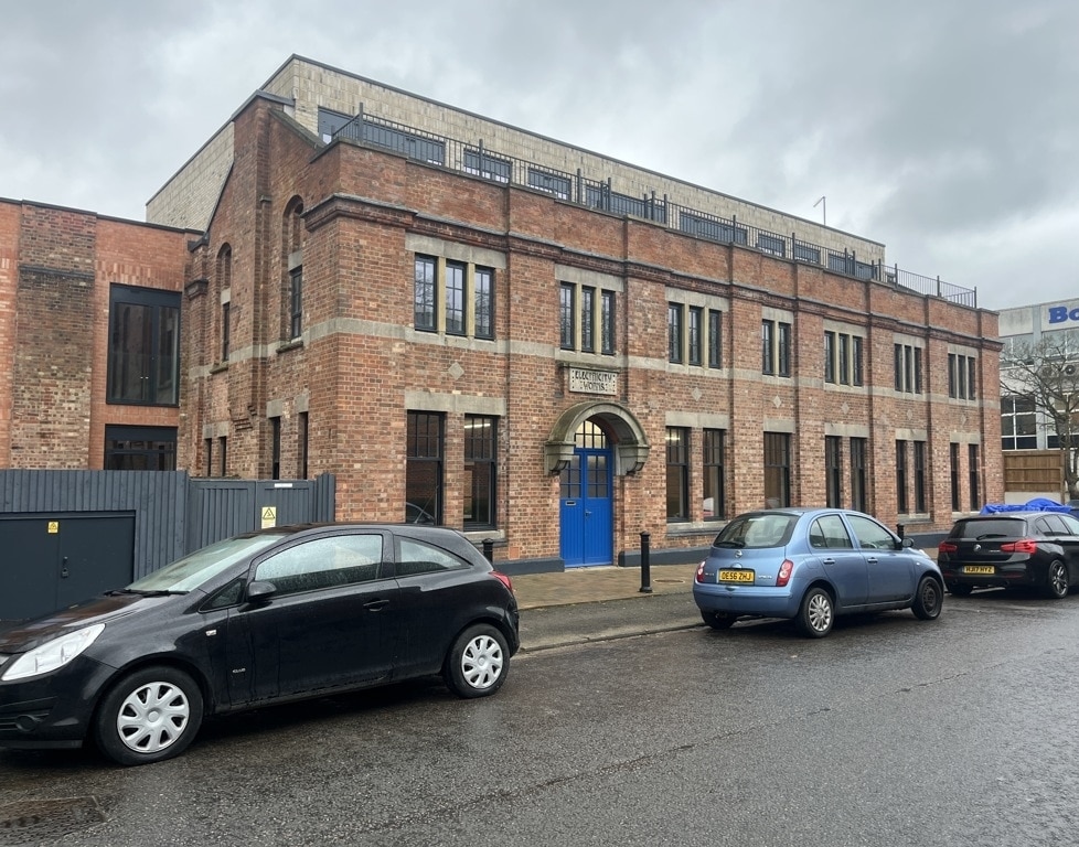 Campfield Rd, St Albans for lease Building Photo- Image 1 of 3