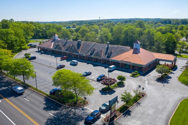 Plus de détails pour 50-74 E Uwchlan Ave, Exton, PA - Commerce de détail à louer