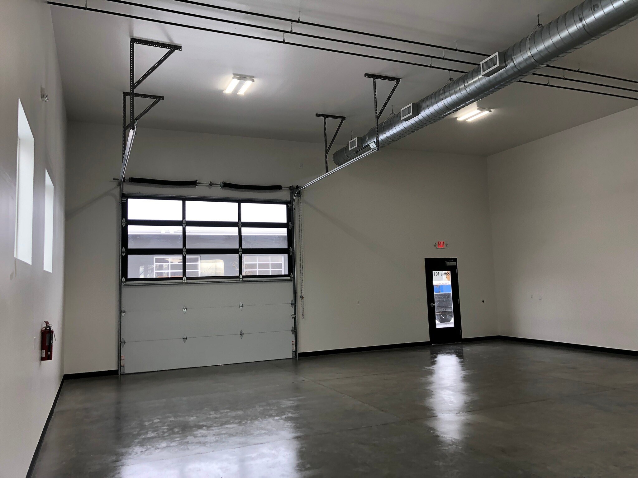 489 E 47th St, Garden City, ID for lease Interior Photo- Image 1 of 4