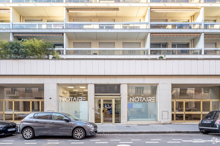 Multifamily in Lyon for sale - Building Photo - Image 3 of 4