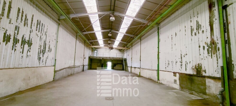 122 Rue Paul Vaillant Couturier, Noisy-le-Sec for lease - Building Photo - Image 2 of 4