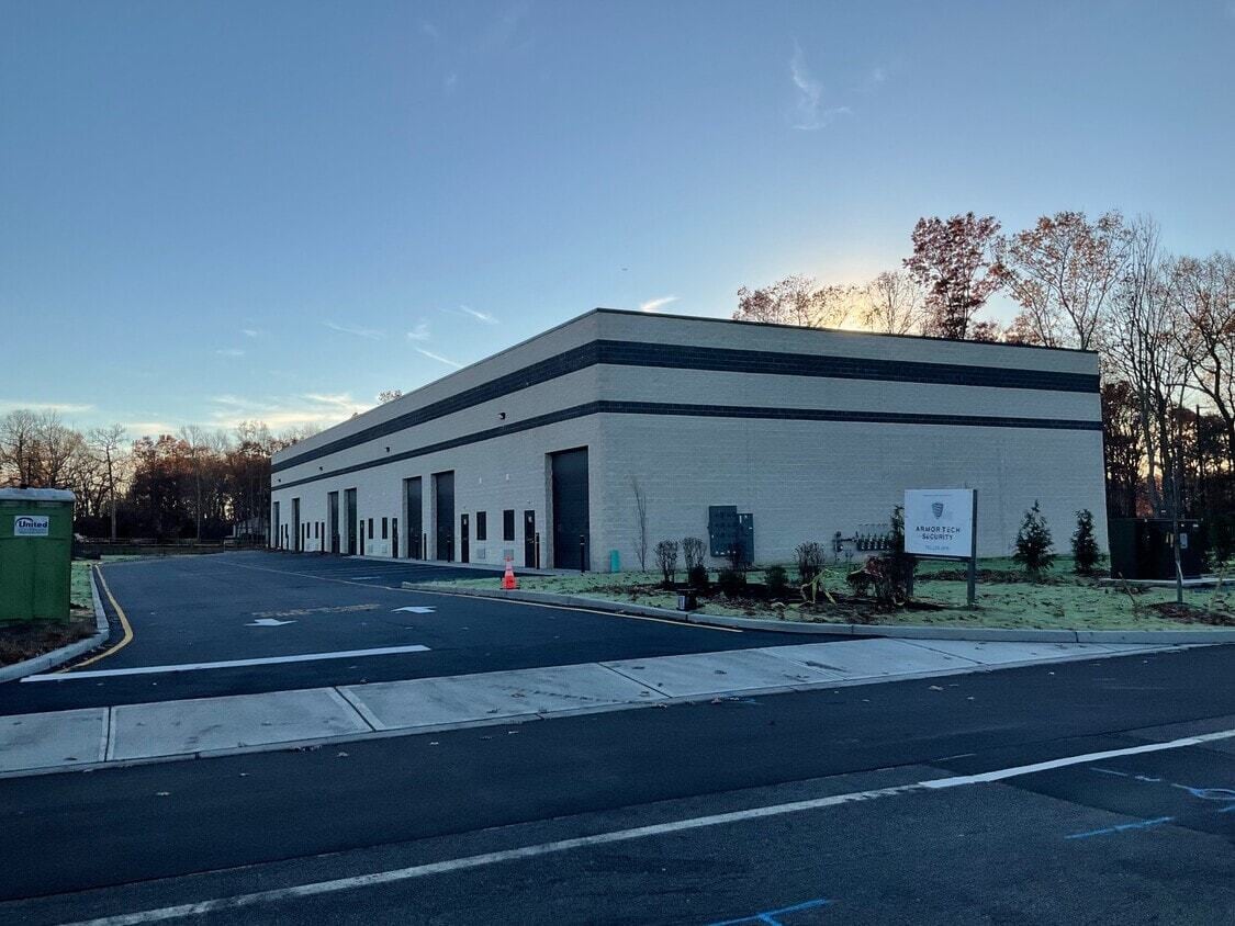 596 Challenger Way, Jackson, NJ for lease Building Photo- Image 1 of 3