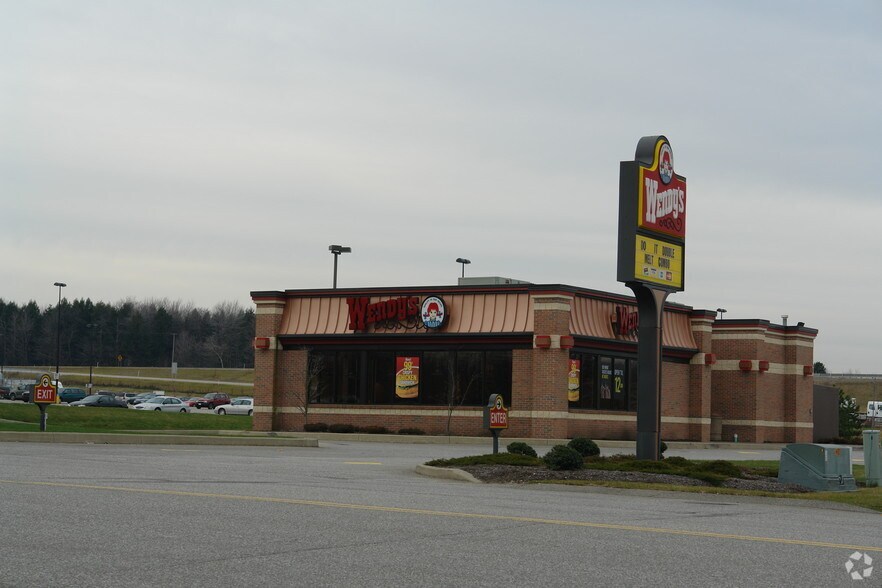 108 Washington Towne Blvd N, Edinboro, PA for lease - Primary Photo - Image 3 of 12