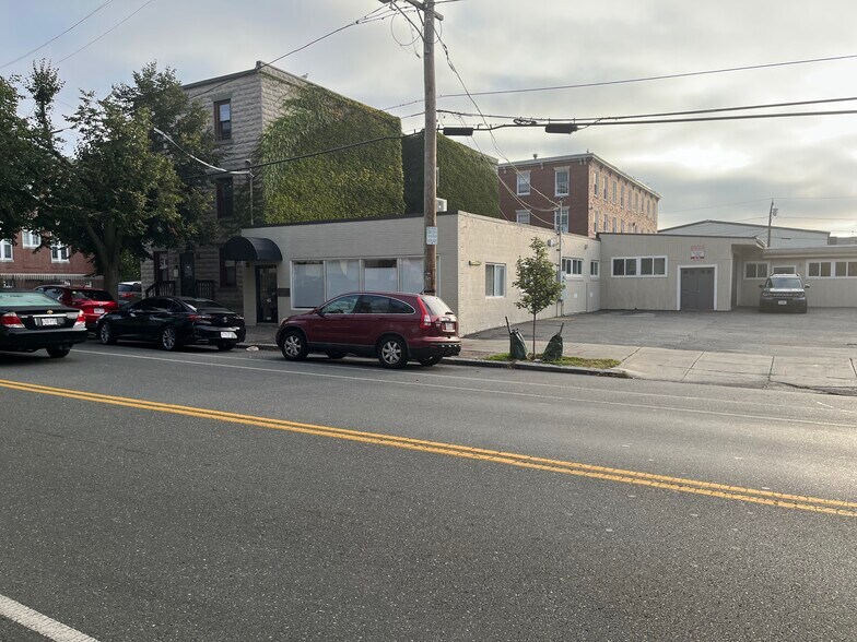 65 Congress St, Salem, MA à louer - Photo du bâtiment - Image 3 de 3