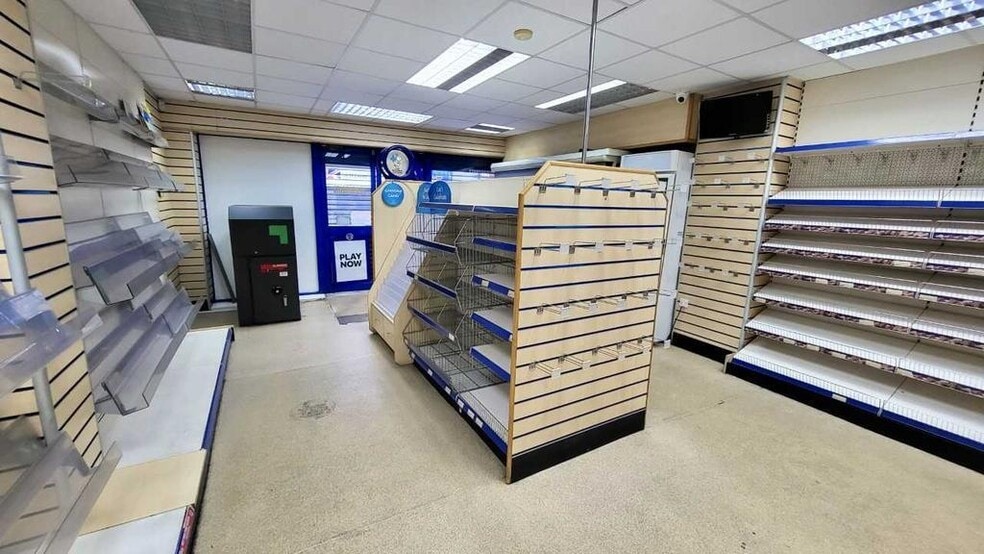 6 St Luke's Ter, Sunderland for lease - Building Photo - Image 3 of 9