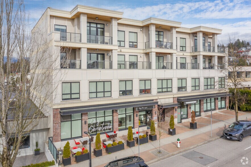 4717-4725 Hastings St, Burnaby, BC à vendre - Photo principale - Image 1 de 5