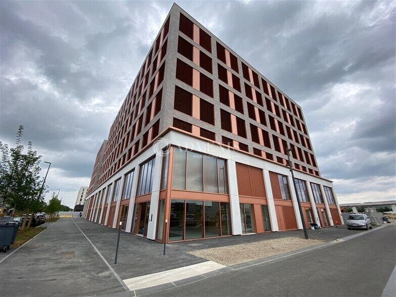 Bureau dans Palaiseau à louer - Photo du bâtiment - Image 1 de 5