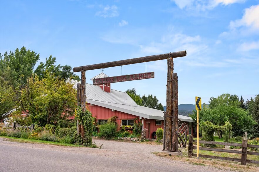 1625 Prince Creek Rd, Carbondale, CO à vendre - Photo du bâtiment - Image 2 de 83