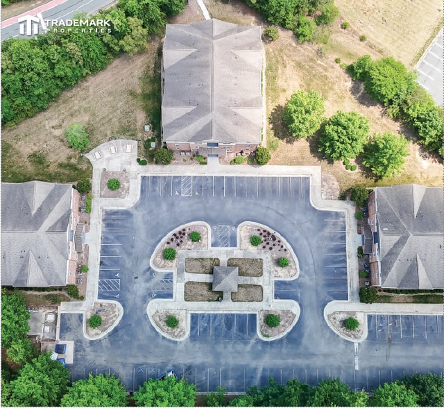 756 E Haggard Ave, Elon, NC à vendre - Photo du bâtiment - Image 3 de 5