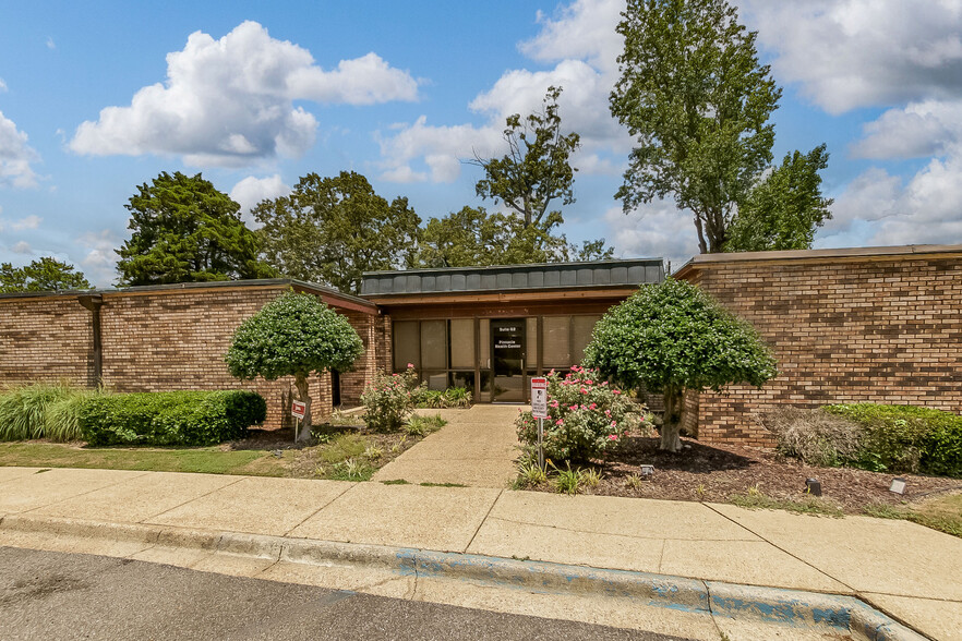 535 Jack Warner Pky NE, Tuscaloosa, AL à vendre - Photo du bâtiment - Image 1 de 1