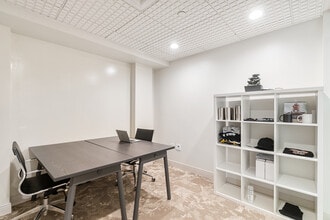 820 W 41st St, Miami Beach, FL for lease Building Photo- Image 1 of 3