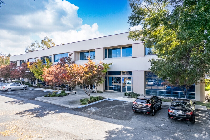 2280 Bates Ave, Concord, CA for lease - Building Photo - Image 3 of 9