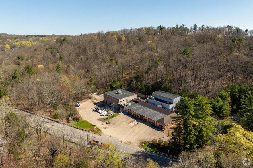 24 E Brookfield Rd, North Brookfield, MA for sale - Aerial - Image 2 of 12