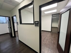 1900 Hines St SE, Salem, OR for lease Interior Photo- Image 1 of 3