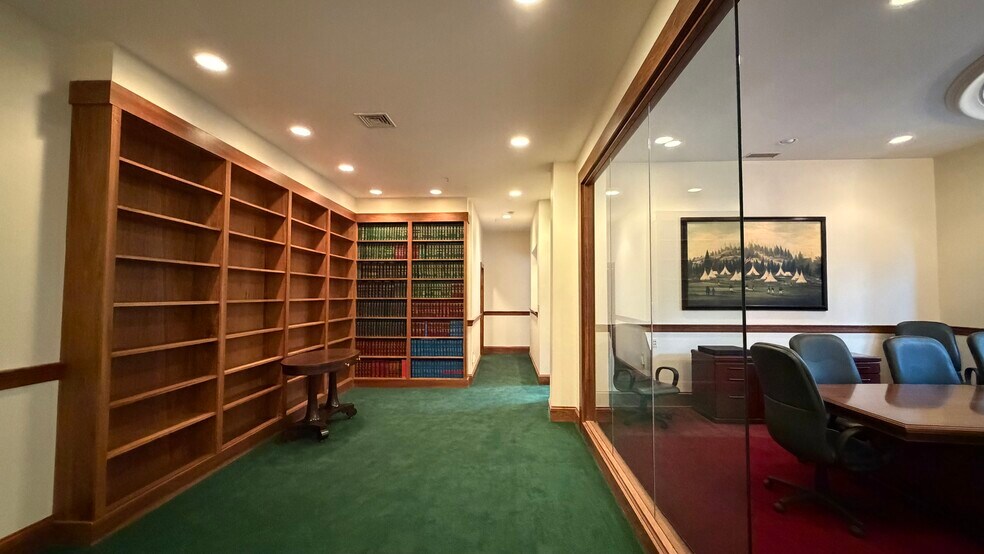 400 Commonwealth Ave, Boston, MA à louer - Photo du bâtiment - Image 3 de 14