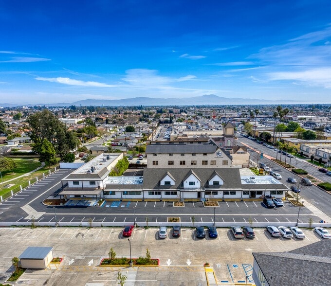 8291-8295 Westminster Blvd, Westminster, CA for lease - Building Photo - Image 3 of 29