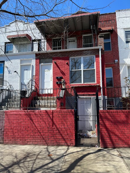 1211 Manor Ave, Bronx, NY for sale - Building Photo - Image 1 of 1