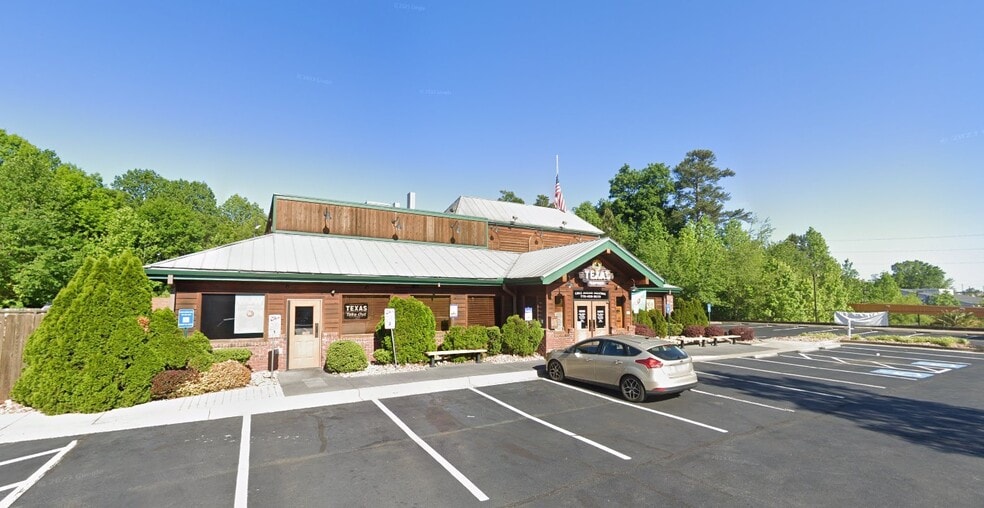 2475 Barrett Creek Pky, Marietta, GA for lease - Building Photo - Image 1 of 3