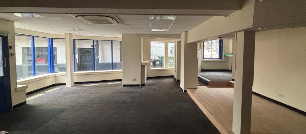 17-19 Market Pl, Ashbourne for lease Interior Photo- Image 1 of 4