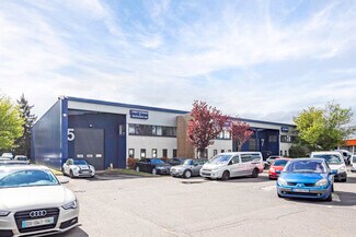 Plus de détails pour Local d'activités à louer