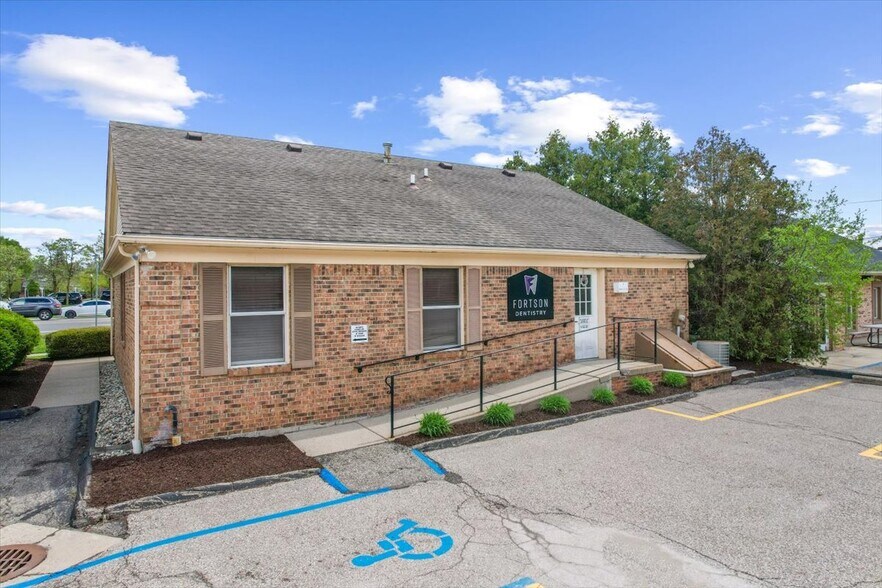 27445 Southfield Rd, Southfield, MI à vendre - Photo du bâtiment - Image 3 de 9