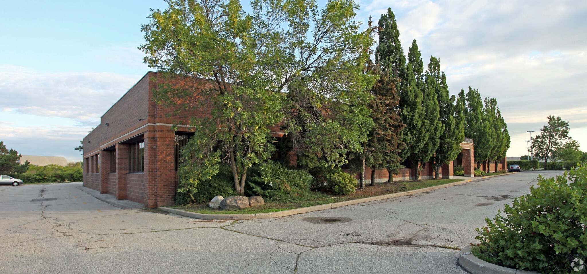 1200 Denison St, Markham, ON à vendre Photo principale- Image 1 de 1