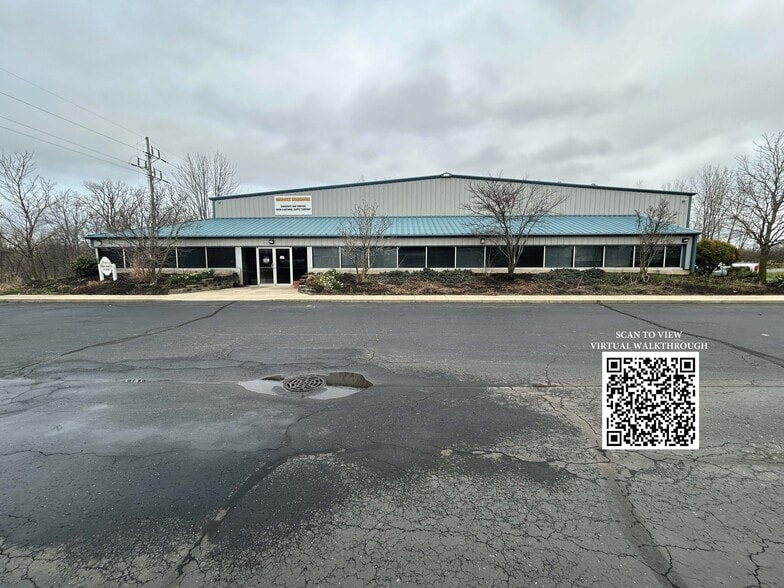 3 Pequignot Dr, Pierceton, IN for lease - Primary Photo - Image 1 of 6
