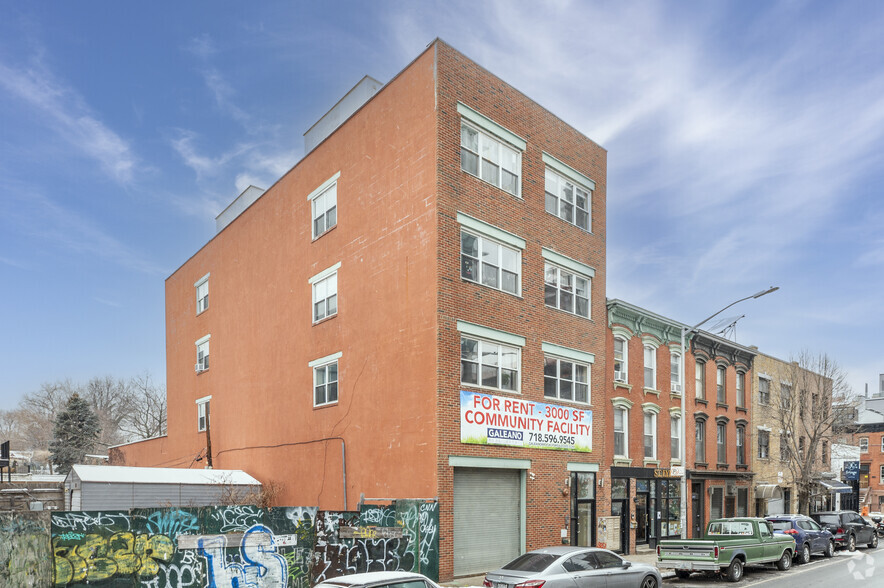 306 Bond St, Brooklyn, NY for sale - Primary Photo - Image 1 of 1