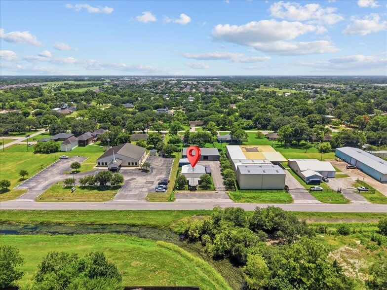 2113 Garden Rd, Pearland, TX for sale - Building Photo - Image 3 of 42