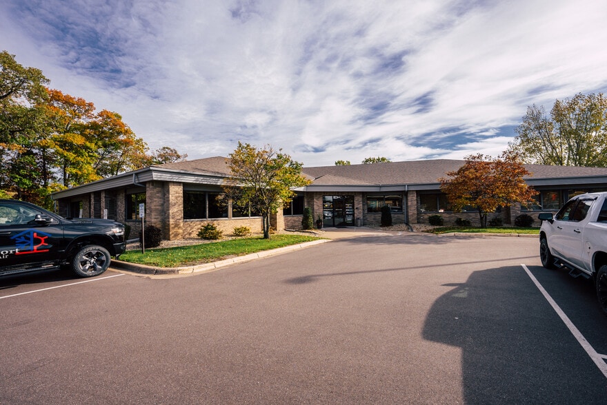 19232 Evans St NW, Elk River, MN for lease - Building Photo - Image 2 of 6