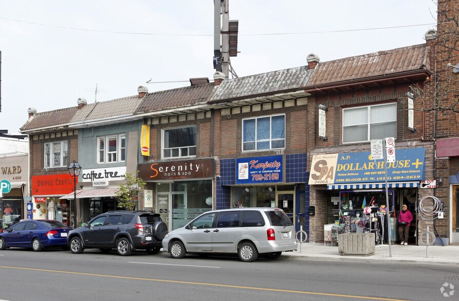 2406-2414 Bloor St W, Toronto, ON à louer - Photo principale - Image 1 de 4