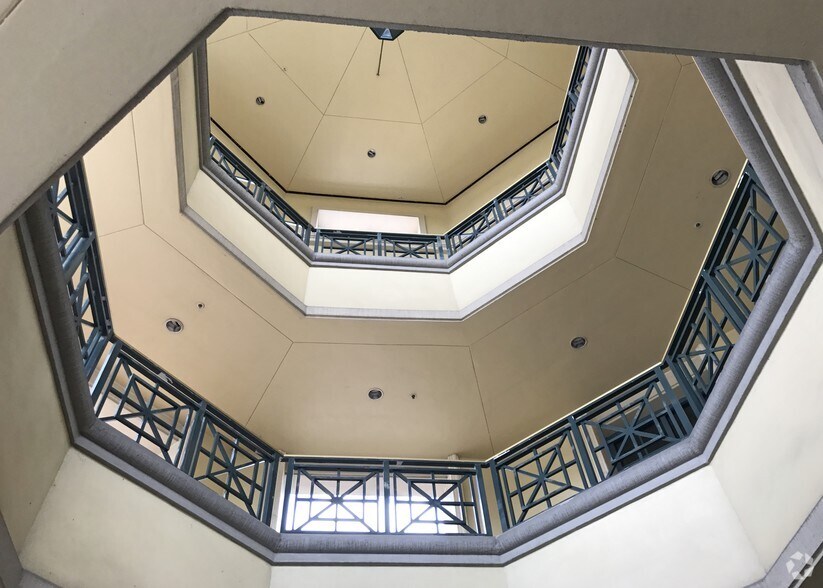 2700-2788 N University Dr, Coral Springs, FL for lease - Interior Photo - Image 2 of 2