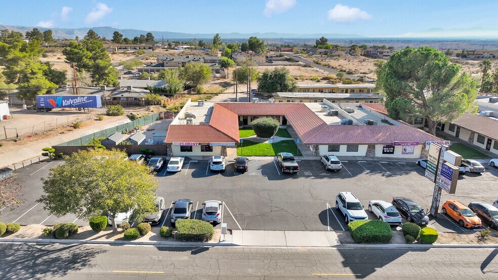 18245 US Highway 18, Apple Valley, CA for lease - Building Photo - Image 1 of 26
