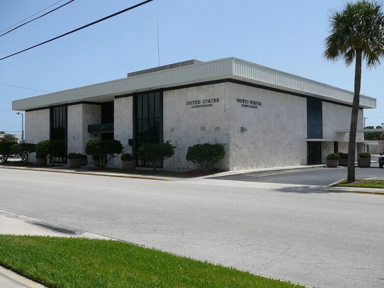 300 S 6th St, Fort Pierce, FL for lease - Primary Photo - Image 1 of 46