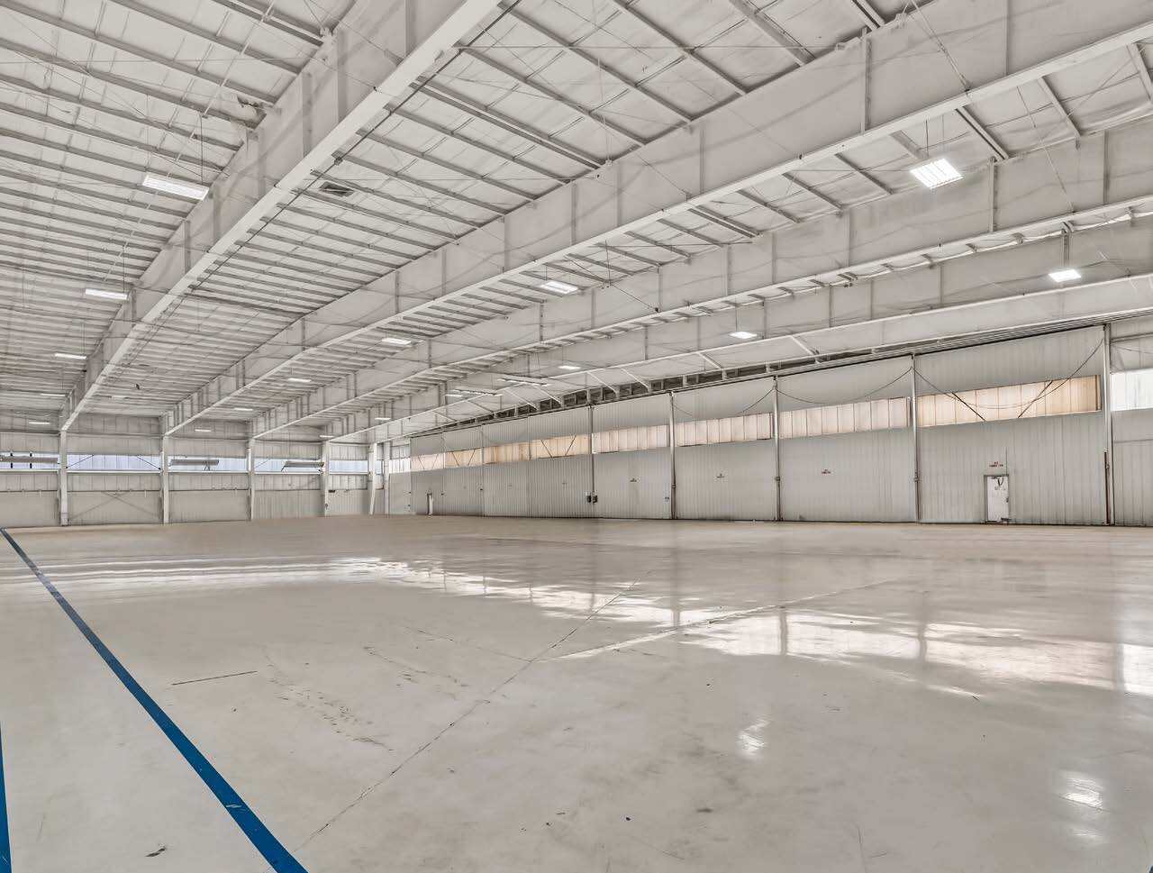 1965 Smithtown Ave, Ronkonkoma, NY for lease Primary Photo- Image 1 of 4