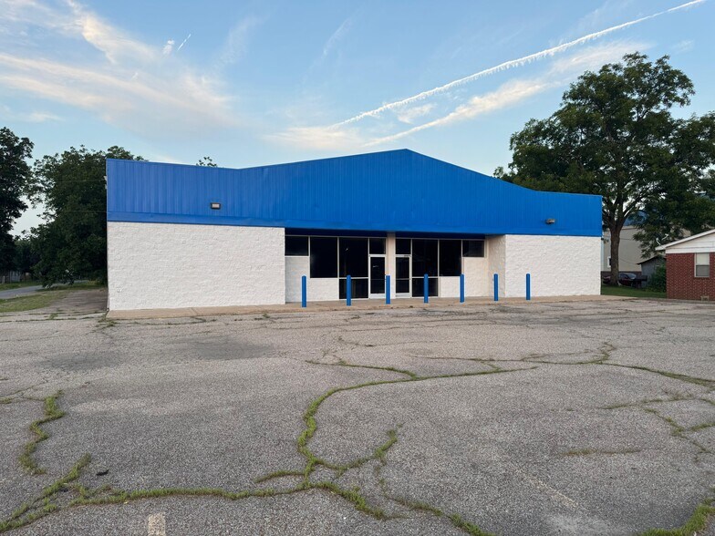 820 N Main St, Brinkley, AR à vendre - Photo du bâtiment - Image 2 de 53