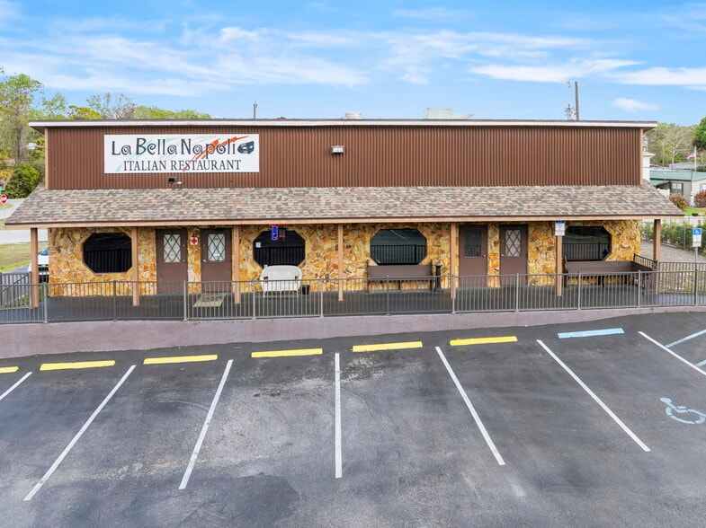 7390 Shoal Line Blvd, Weeki Wachee, FL à vendre - Photo du bâtiment - Image 2 de 61