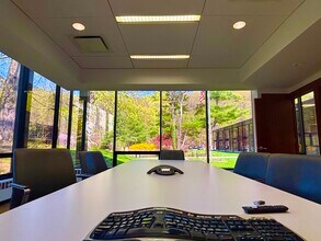 555 Pleasantville Rd, Briarcliff Manor Village, NY for lease Building Photo- Image 1 of 2