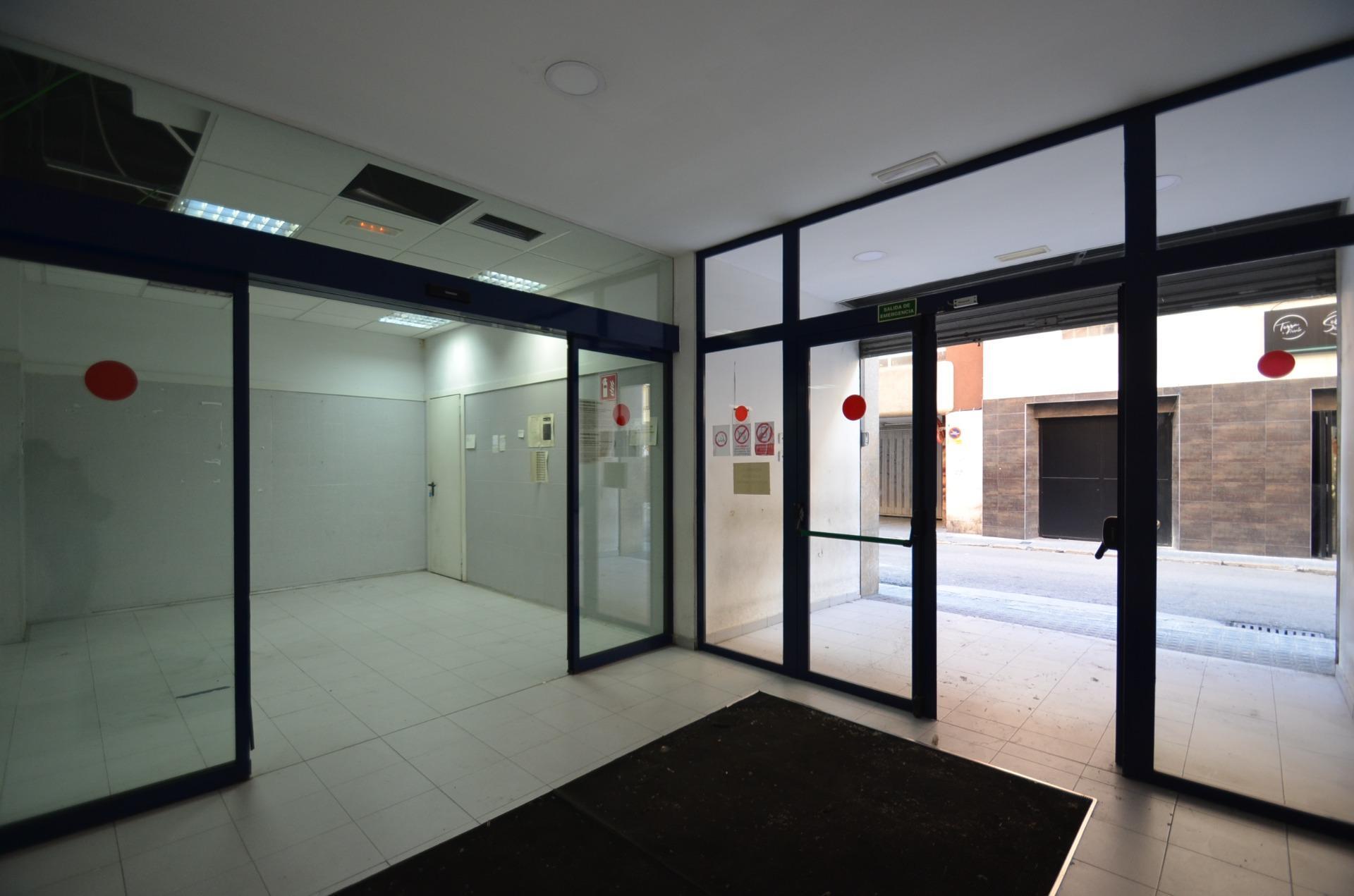 Office/Retail in Vilanova i la Geltrú, Barcelona for lease Interior Photo- Image 1 of 17