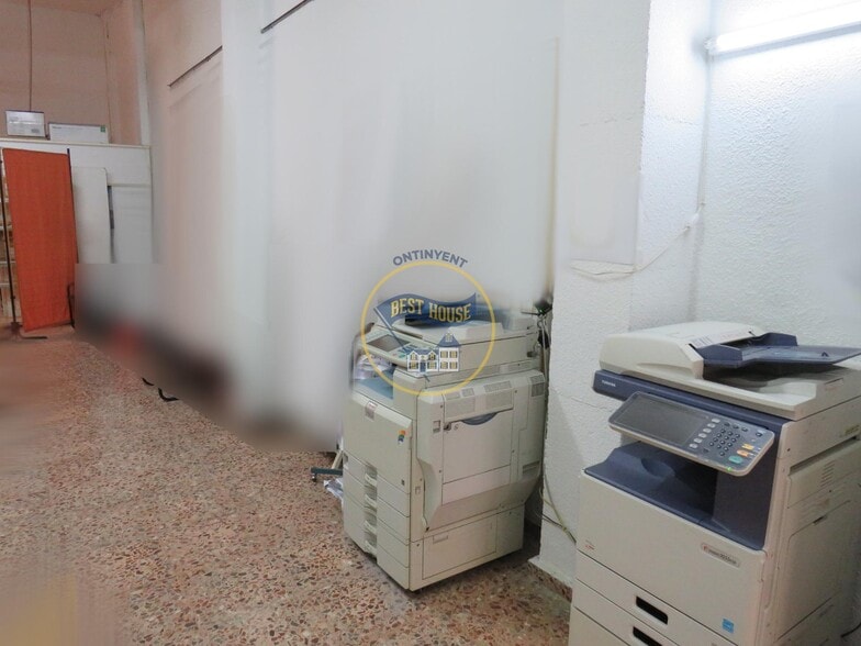 Retail in València for sale - Building Photo - Image 2 of 6