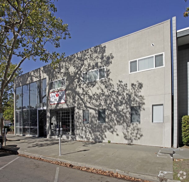 2007 O St, Sacramento, CA à vendre - Photo du bâtiment - Image 2 de 16